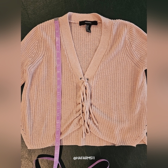 Forever 21 Sweater - Picture 5 of 5